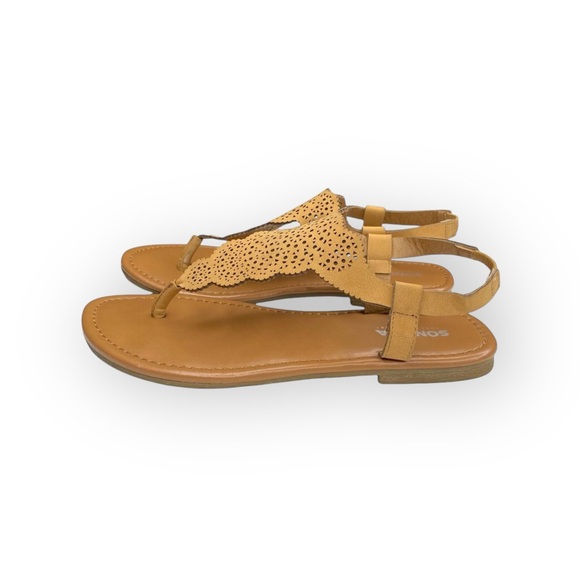 Sonoma ᪥ Laser Cut Vegan Leather Gladiator Thong Flat Sandals ᪥ Butter Yellow 6M - Picture 6 of 16